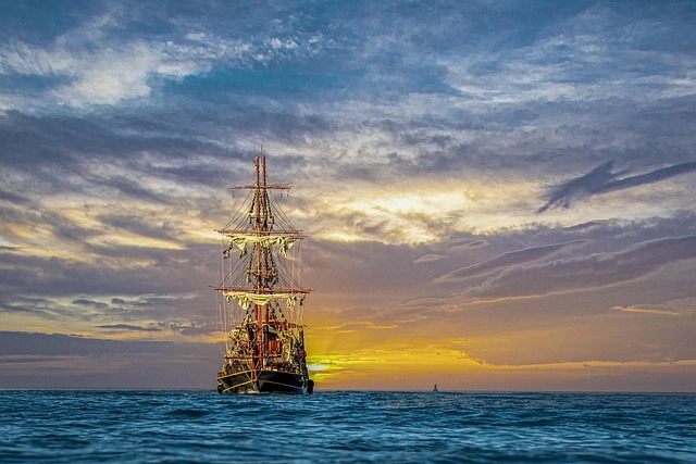 pixabay.com ship